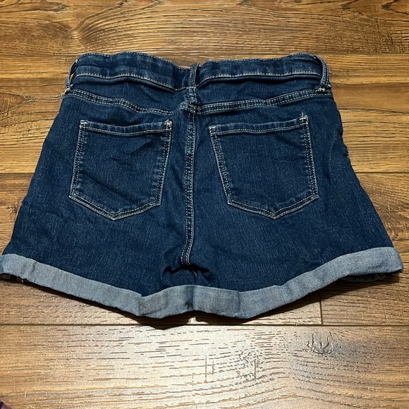 shorts - Picture 2 of 3